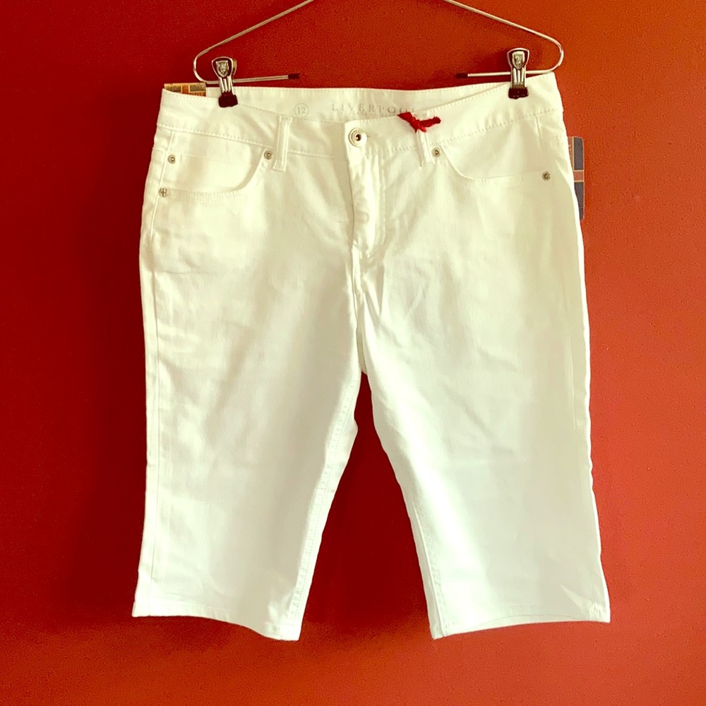White knee length Shorts